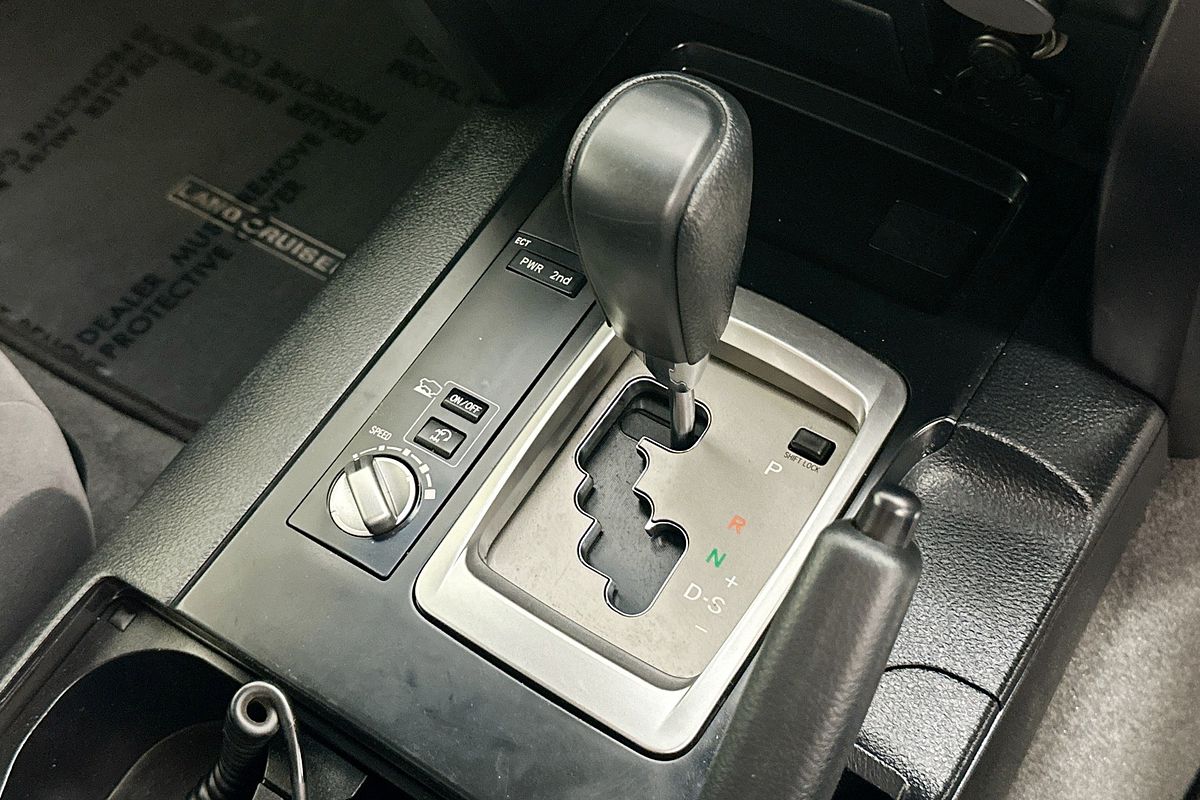 2013 Toyota LANDCRUISER GXL (4x4) VDJ200R MY13