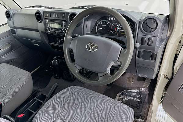2016 Toyota Landcruiser GXL Troopcarrier VDJ78R