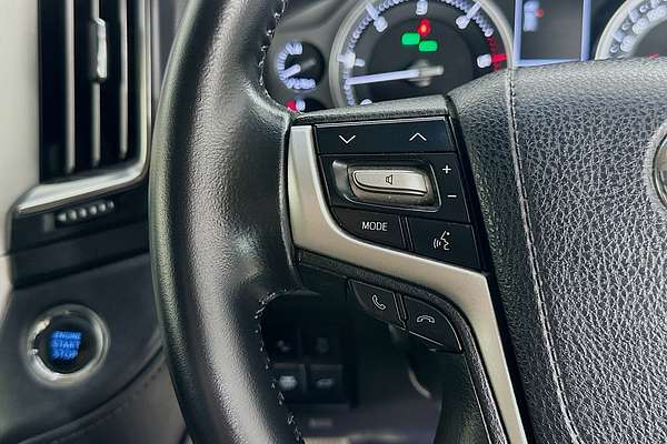 2016 Toyota LANDCRUISER Sahara VDJ200R