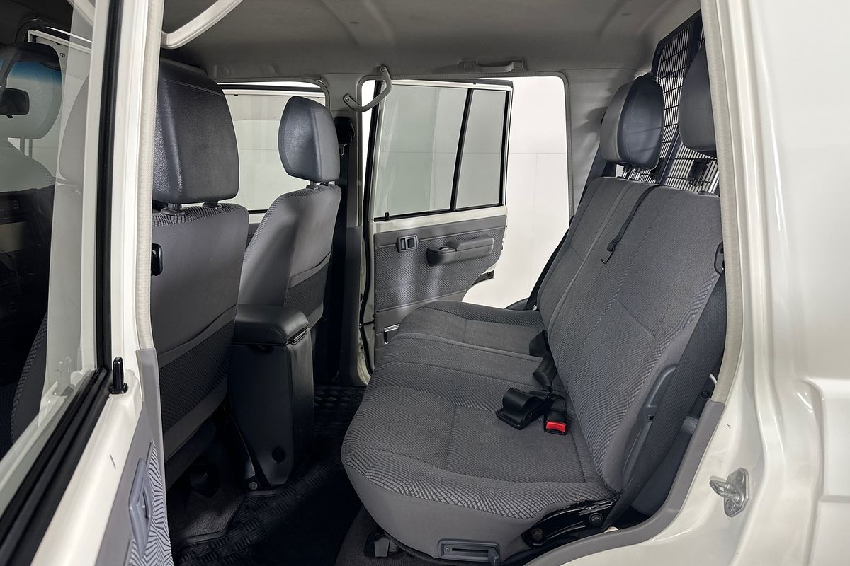 2014 Toyota LANDCRUISER GXL (4x4) VDJ76R MY12 UPDATE
