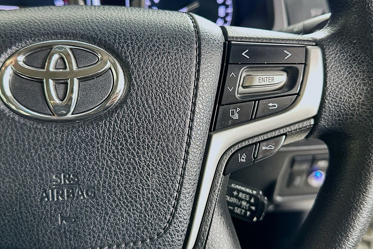2017 Toyota LANDCRUISER GX GDJ150R