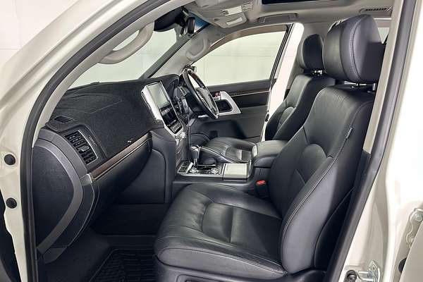 2021 Toyota LANDCRUISER LC200 SAHARA (4x4) VDJ200R