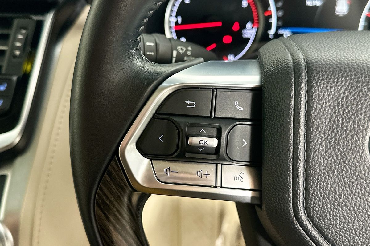 2023 Toyota LANDCRUISER LC300 VX (4x4) FJA300R