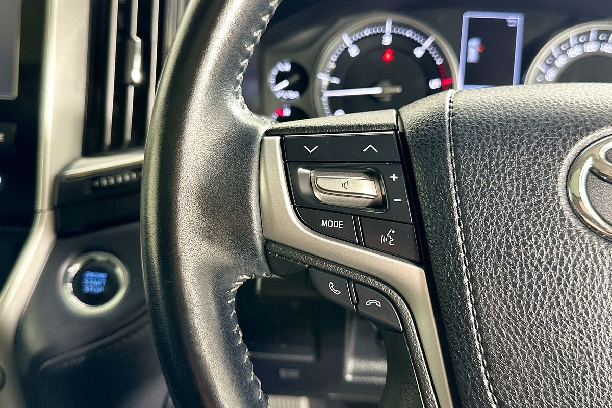 2018 Toyota LANDCRUISER VX (4x4) VDJ200R MY16