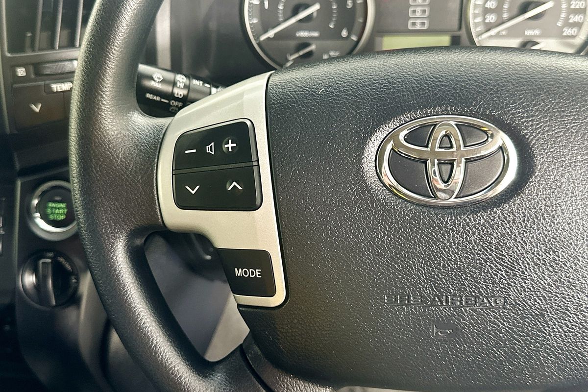 2013 Toyota LANDCRUISER GXL (4x4) VDJ200R MY13