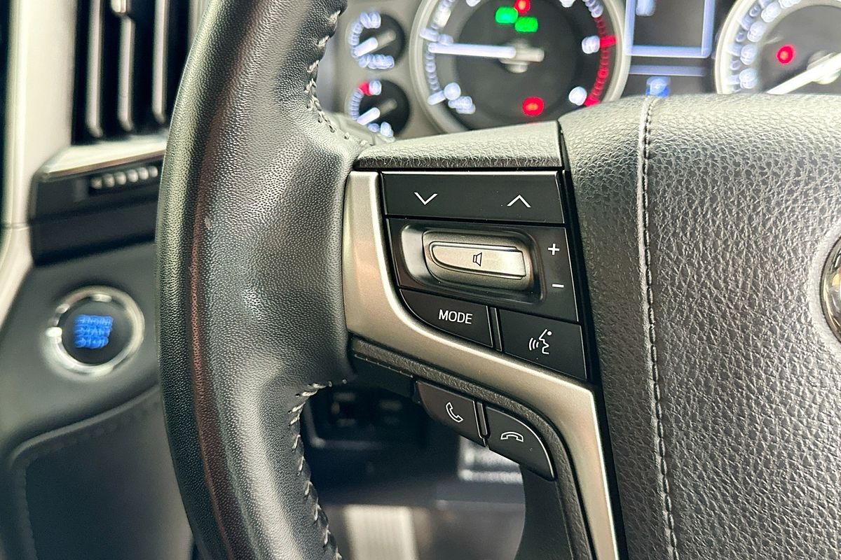 2020 Toyota LANDCRUISER LC200 VX (4x4) VDJ200R