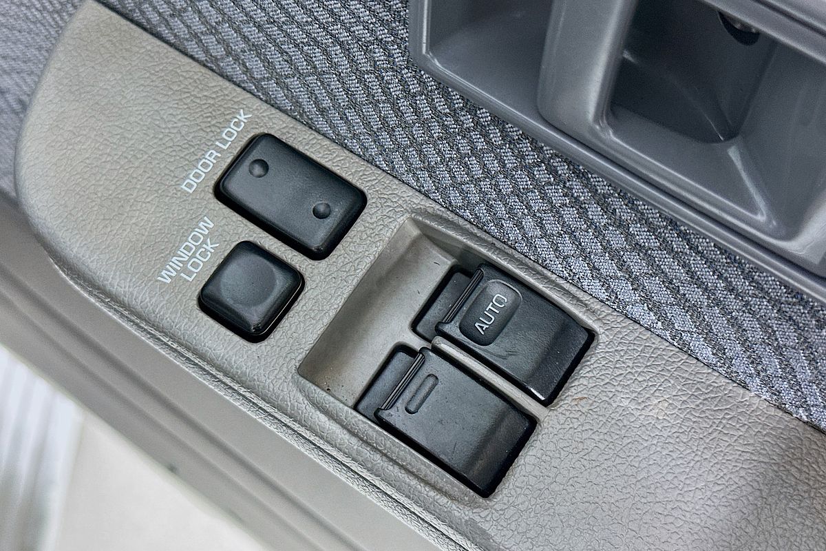 2016 Toyota Landcruiser GXL Troopcarrier VDJ78R