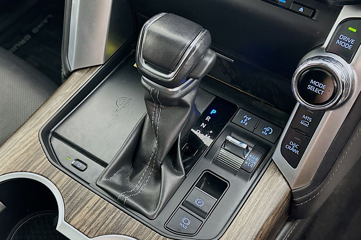 2022 Toyota Landcruiser VX FJA300R