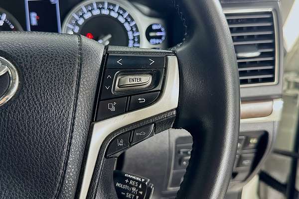 2016 Toyota LANDCRUISER Sahara VDJ200R