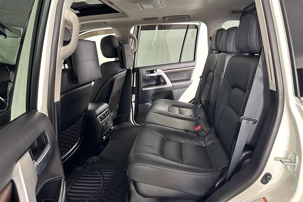 2021 Toyota LANDCRUISER LC200 SAHARA (4x4) VDJ200R