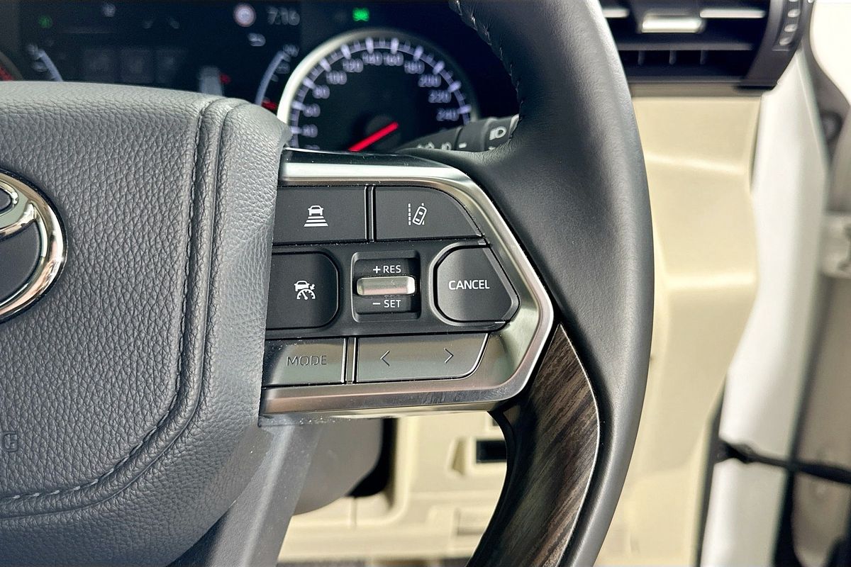 2024 Toyota LANDCRUISER LC300 VX (4x4) FJA300R