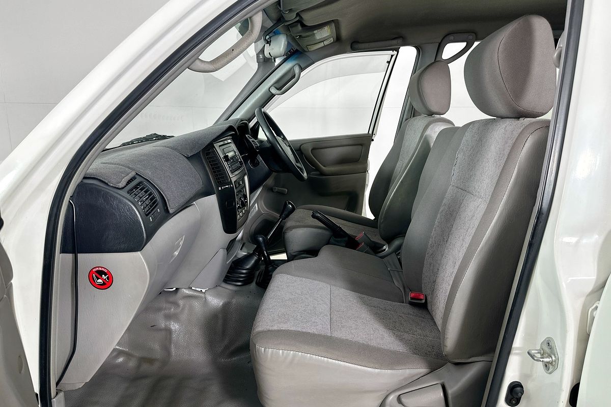 2003 Toyota LANDCRUISER (4x4) HZJ105R