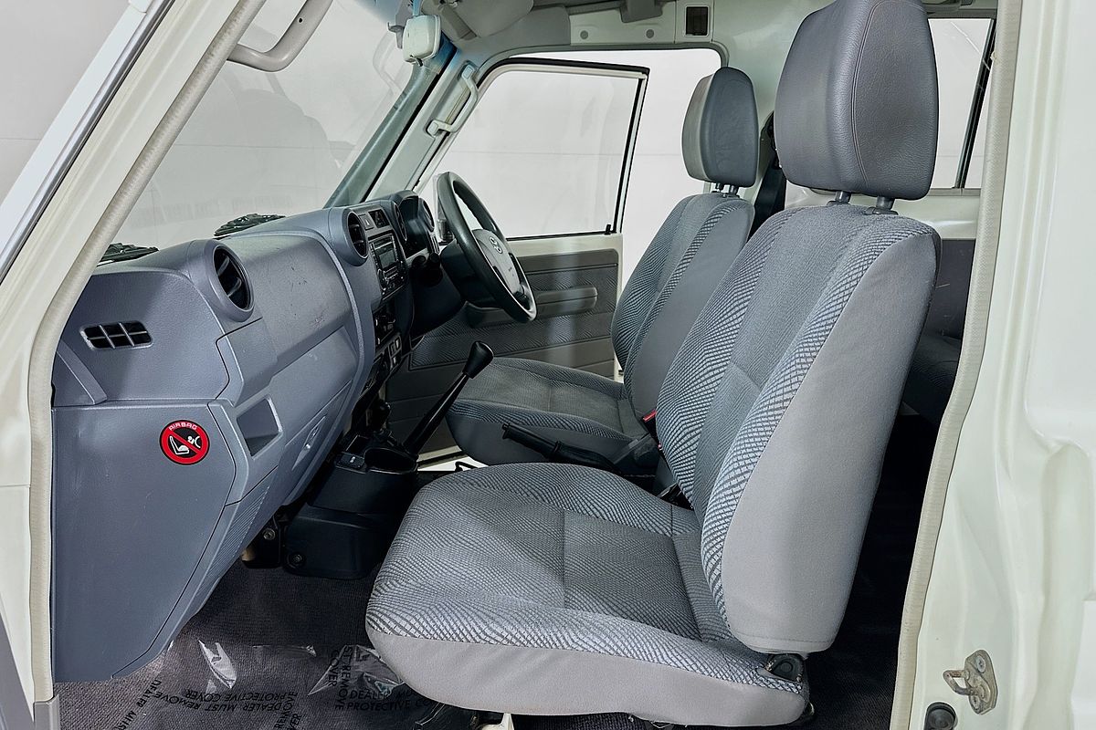 2016 Toyota Landcruiser GXL Troopcarrier VDJ78R