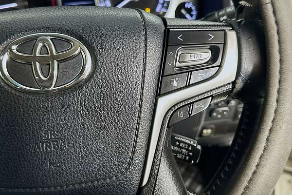 2017 Toyota LANDCRUISER SAHARA (4x4) VDJ200R MY16
