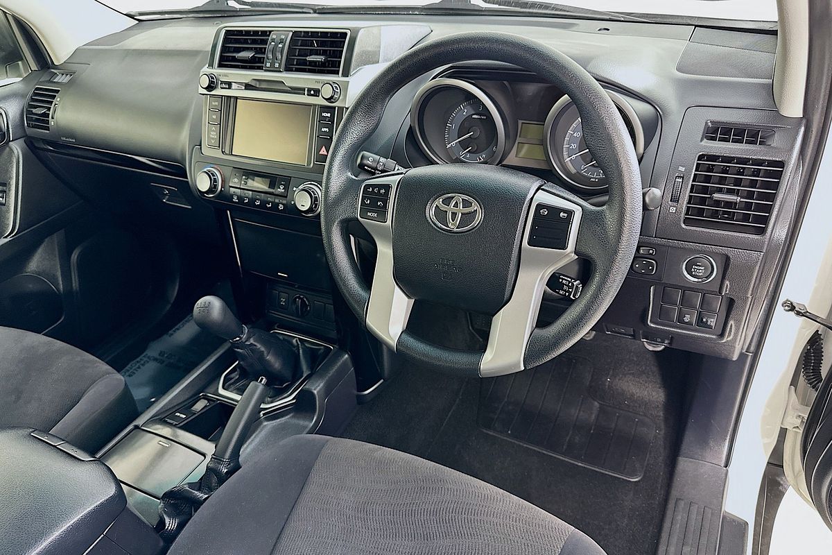 2017 Toyota LANDCRUISER GX GDJ150R
