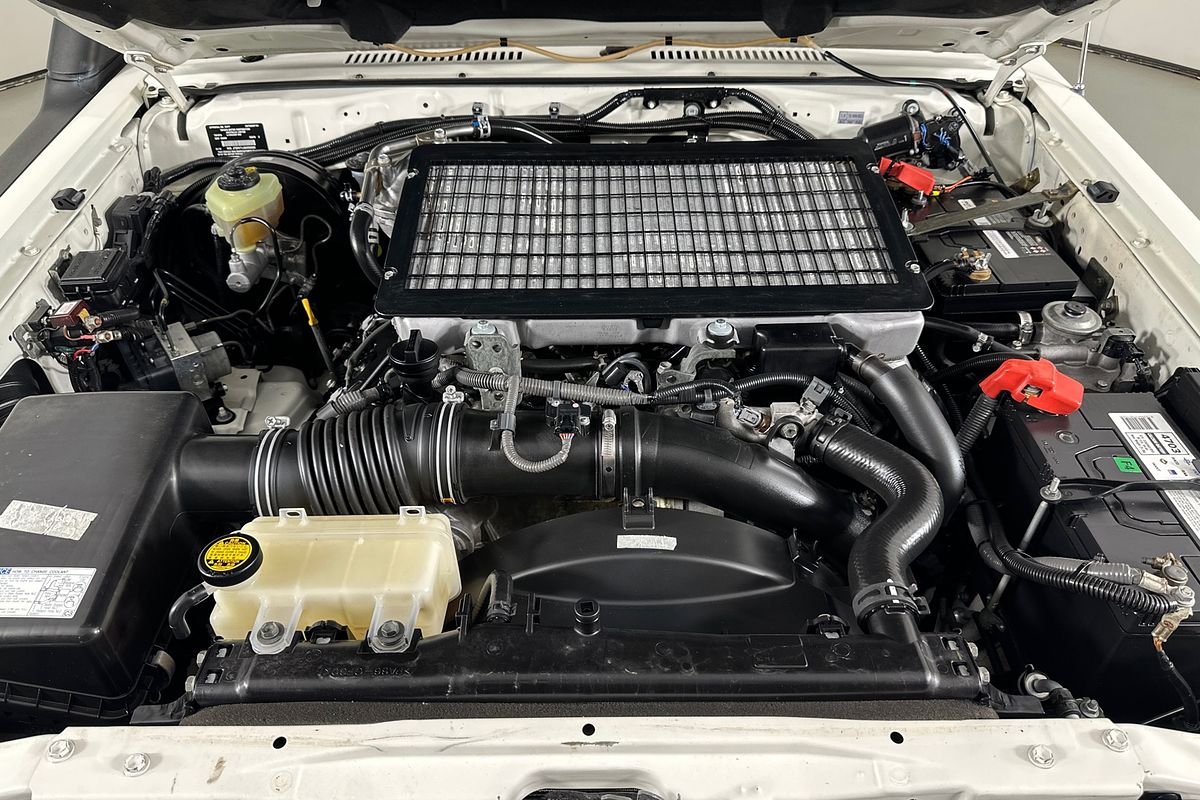 2015 Toyota LANDCRUISER WORKMATE (4x4) 2 SEAT VDJ78R MY12 UPDATE