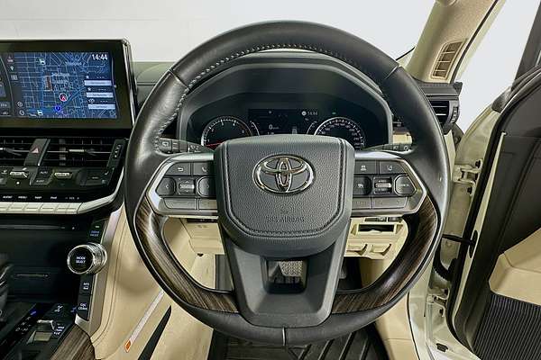 2022 Toyota LANDCRUISER LC300 VX (4x4) FJA300R