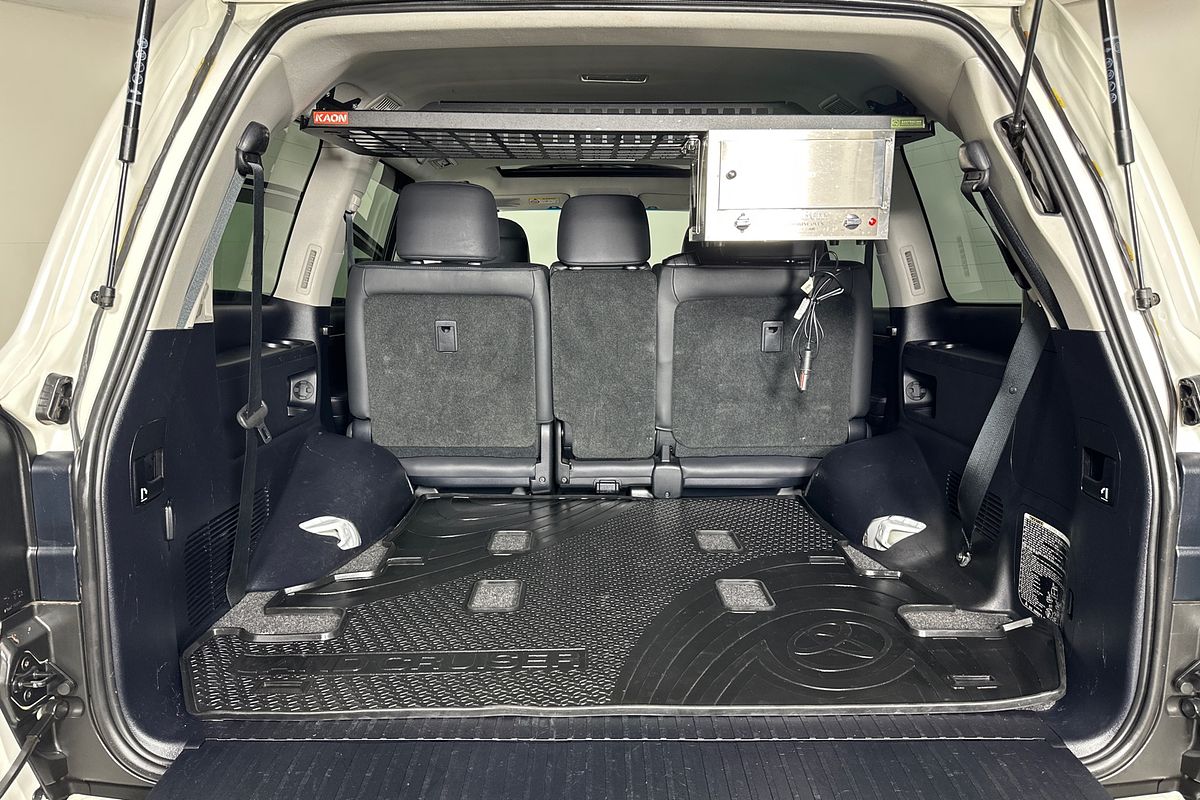 2021 Toyota LANDCRUISER LC200 SAHARA (4x4) VDJ200R