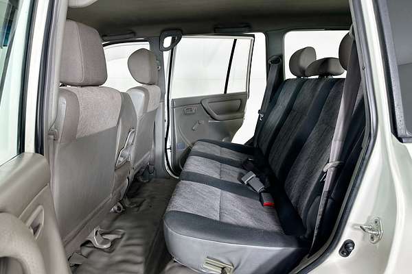 2003 Toyota LANDCRUISER (4x4) HZJ105R