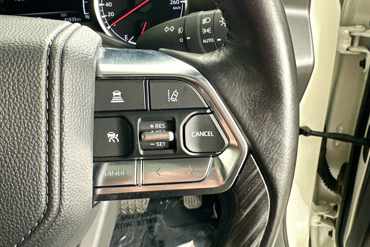 2023 Toyota LANDCRUISER LC300 GR-S (4x4) FJA300R