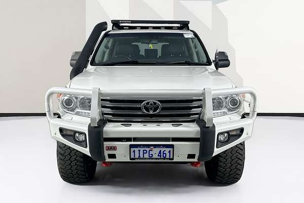 2015 Toyota Landcruiser Sahara VDJ200R