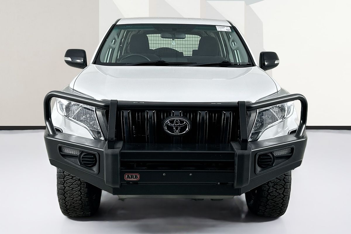 2017 Toyota LANDCRUISER GX GDJ150R
