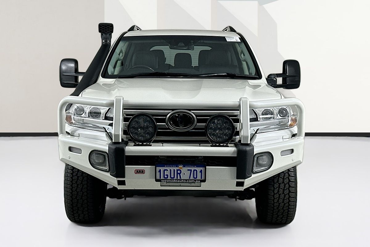 2019 Toyota LANDCRUISER LC200 SAHARA (4x4) VDJ200R