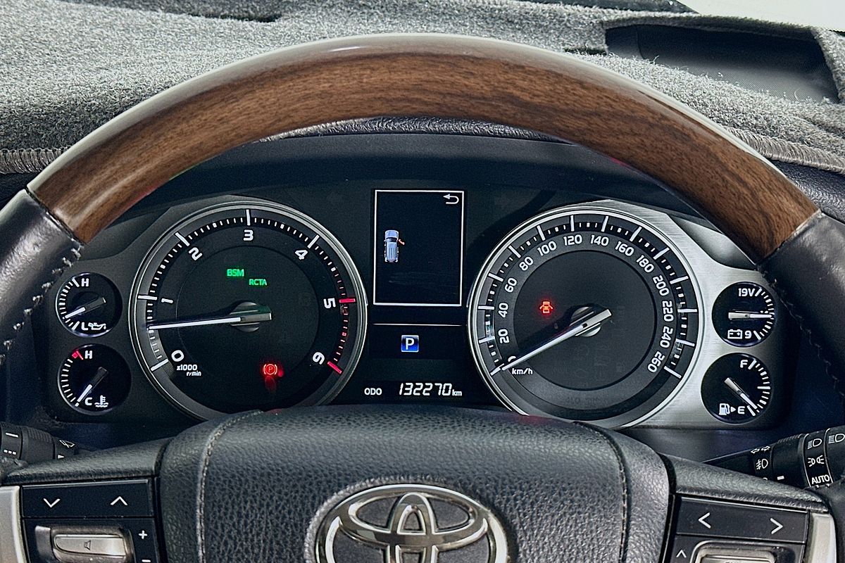 2016 Toyota LANDCRUISER Sahara VDJ200R