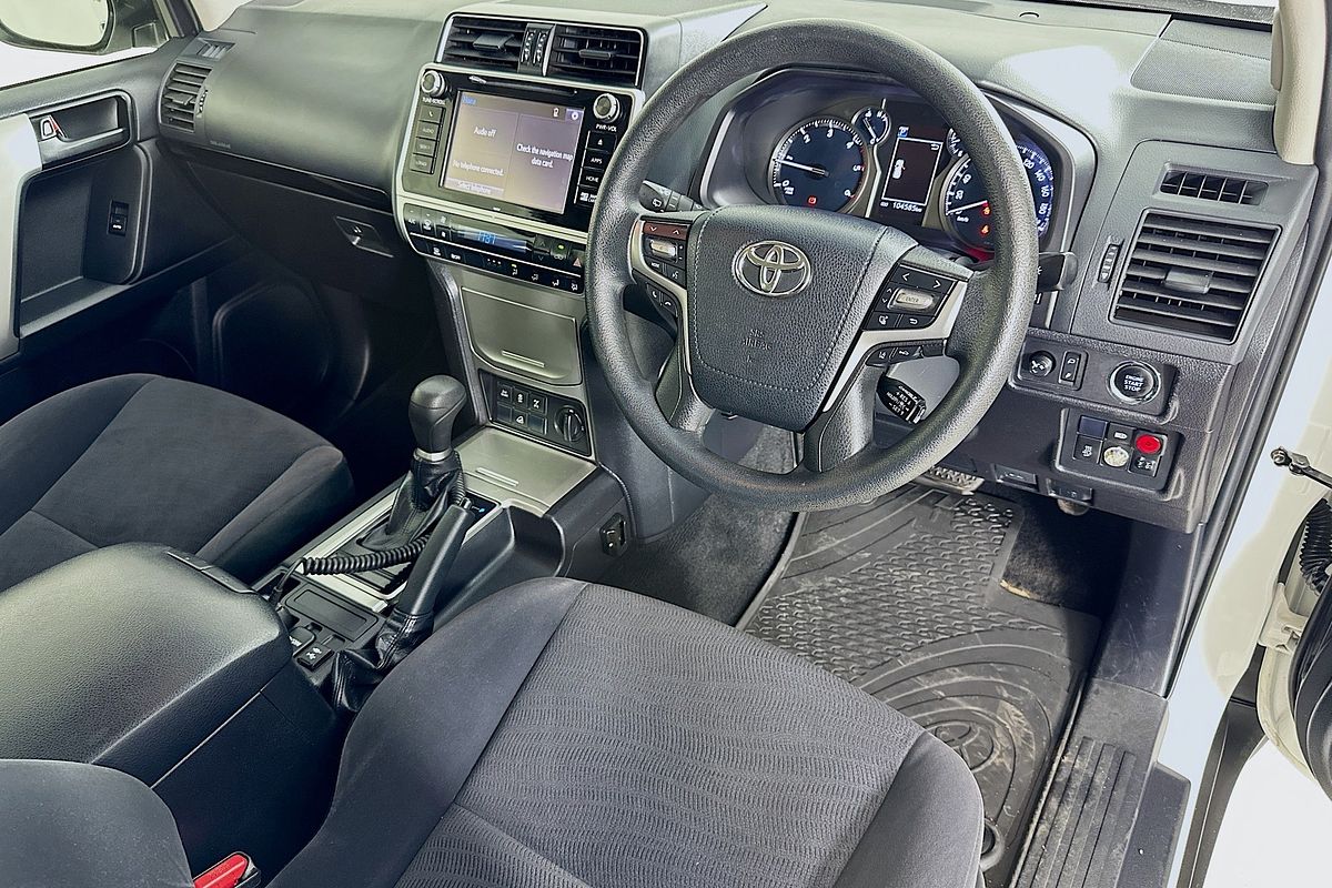 2017 Toyota LANDCRUISER GX GDJ150R