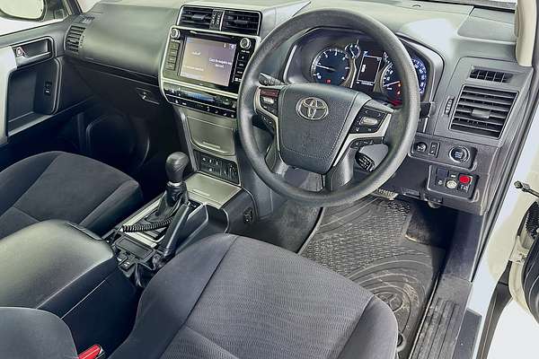 2017 Toyota LANDCRUISER GX GDJ150R
