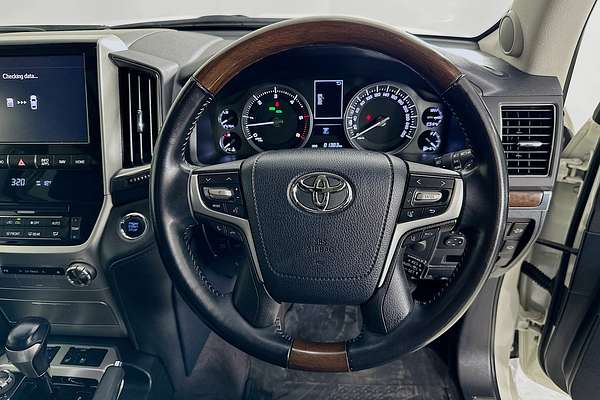 2020 Toyota LANDCRUISER LC200 SAHARA (4x4) VDJ200R