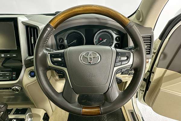 2018 Toyota LANDCRUISER SAHARA (4x4) VDJ200R MY16