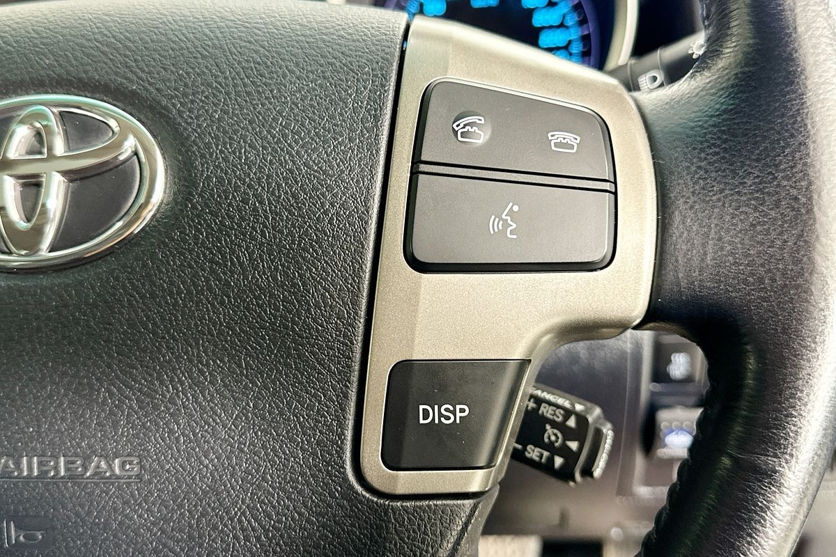 2011 Toyota LANDCRUISER SAHARA (4x4) VDJ200R 09 UPGRADE
