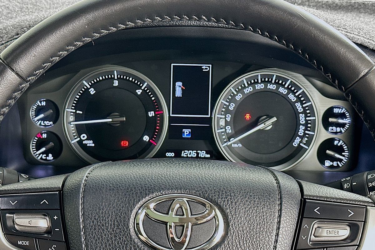 2017 Toyota LANDCRUISER VX (4x4) VDJ200R MY16