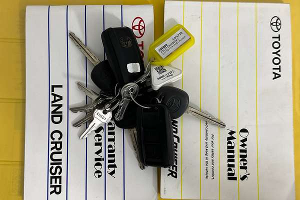 2017 Toyota LANDCRUISER GXL (4x4) LC70 VDJ79R MY17