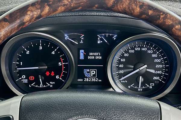 2015 Toyota Landcruiser Sahara VDJ200R