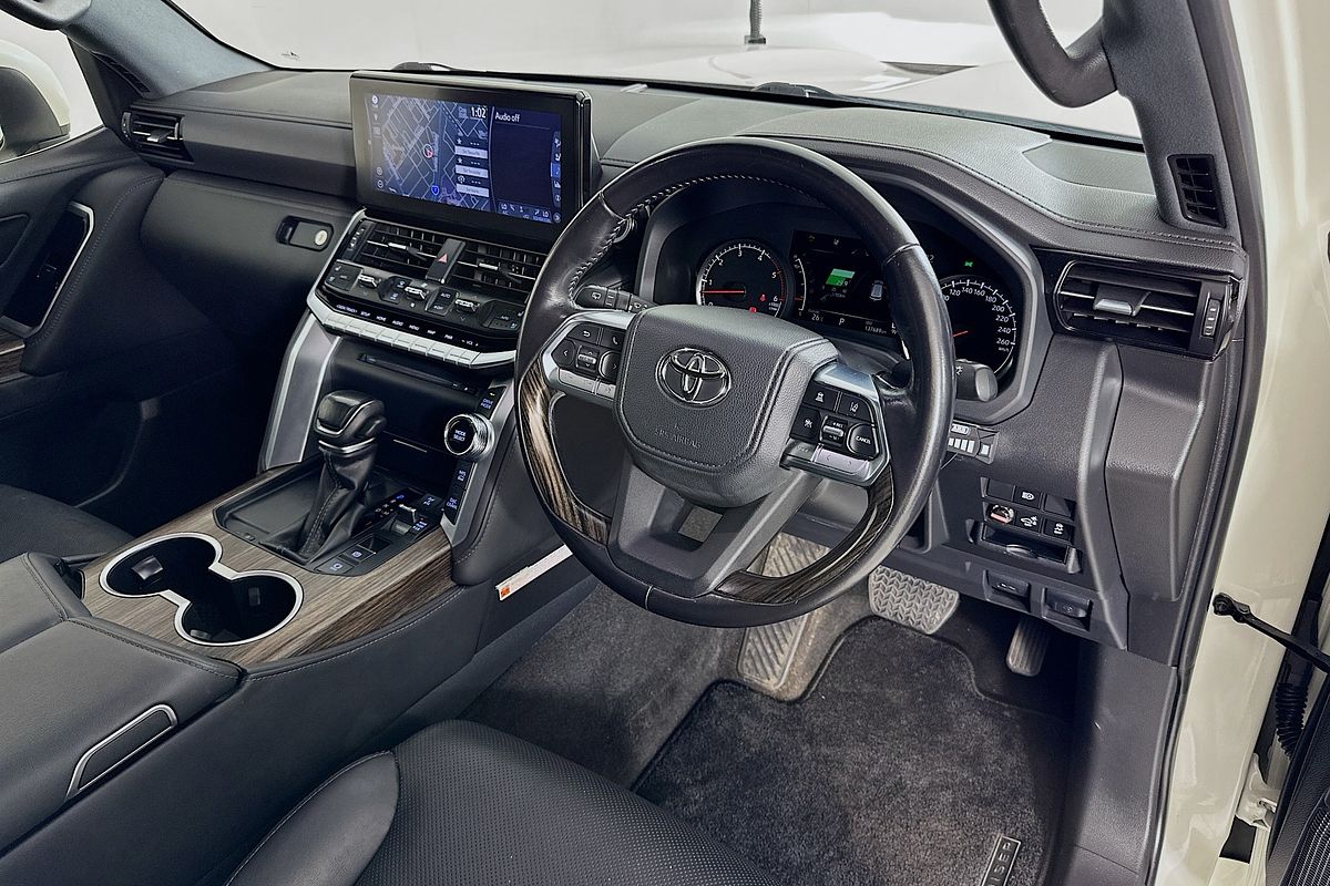 2022 Toyota LANDCRUISER LC300 VX (4x4) FJA300R
