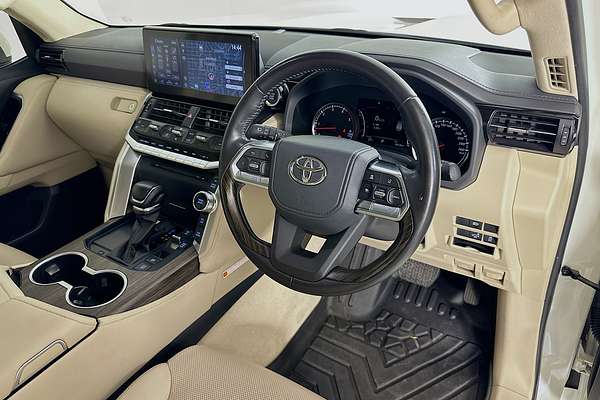 2022 Toyota LANDCRUISER LC300 VX (4x4) FJA300R