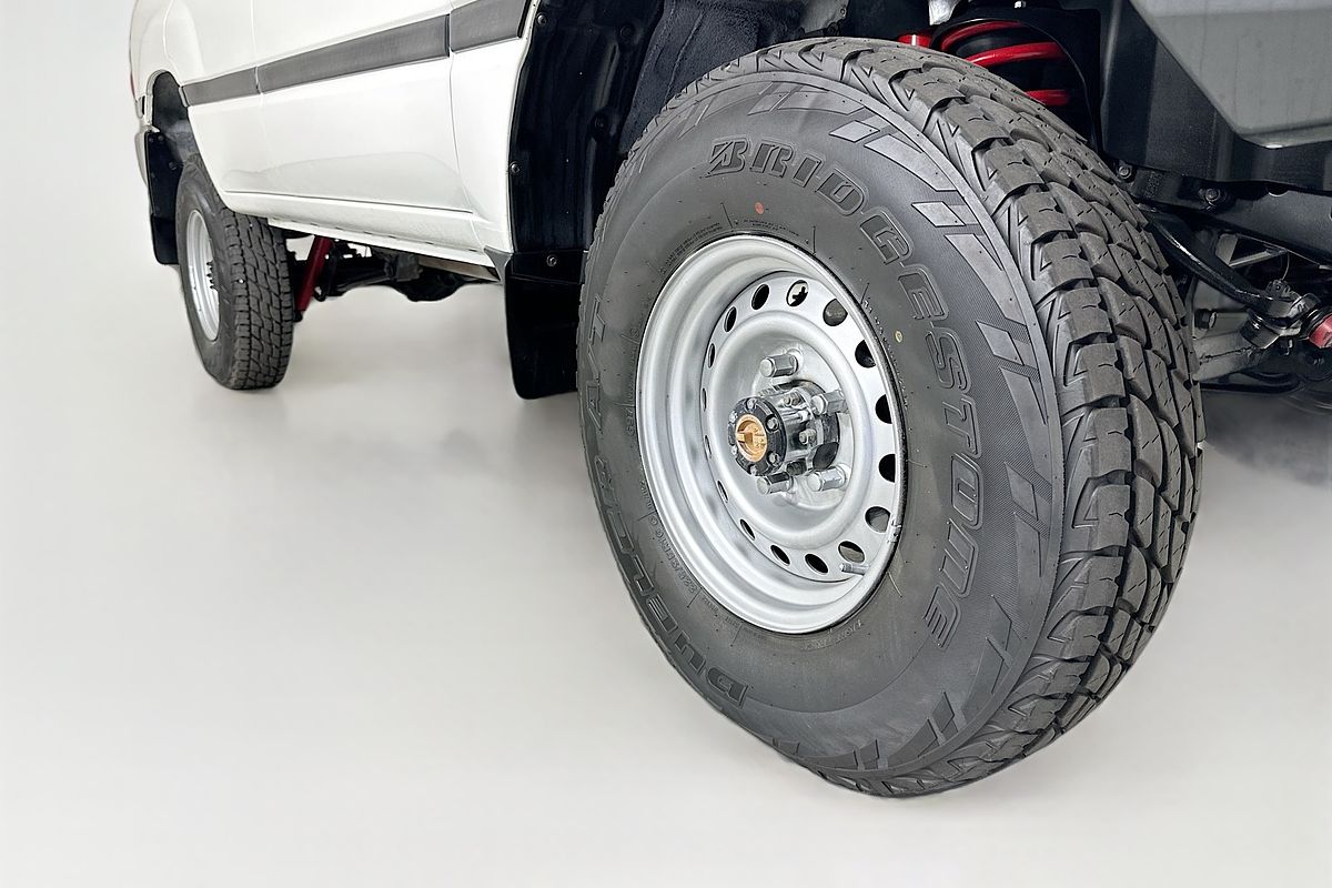 2003 Toyota LANDCRUISER (4x4) HZJ105R