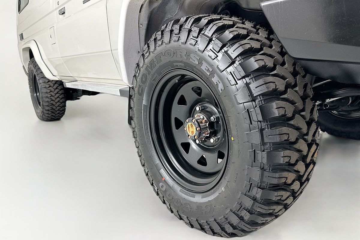 2016 Toyota Landcruiser GXL Troopcarrier VDJ78R