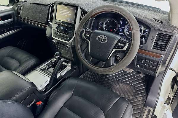 2017 Toyota LANDCRUISER SAHARA (4x4) VDJ200R MY16