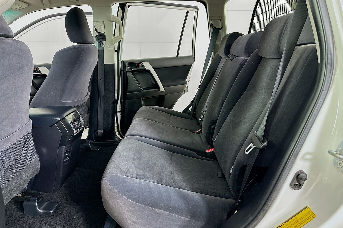 2017 Toyota LANDCRUISER GX GDJ150R