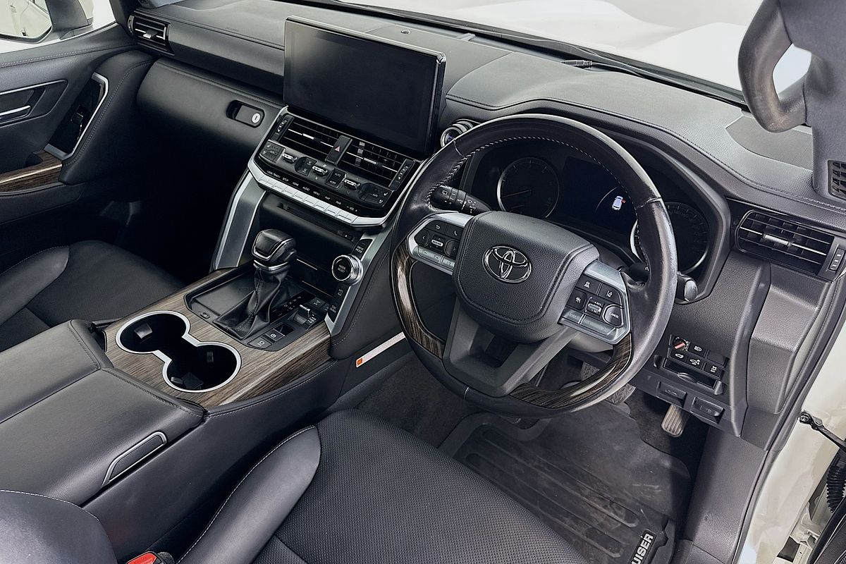 2022 Toyota Landcruiser VX FJA300R