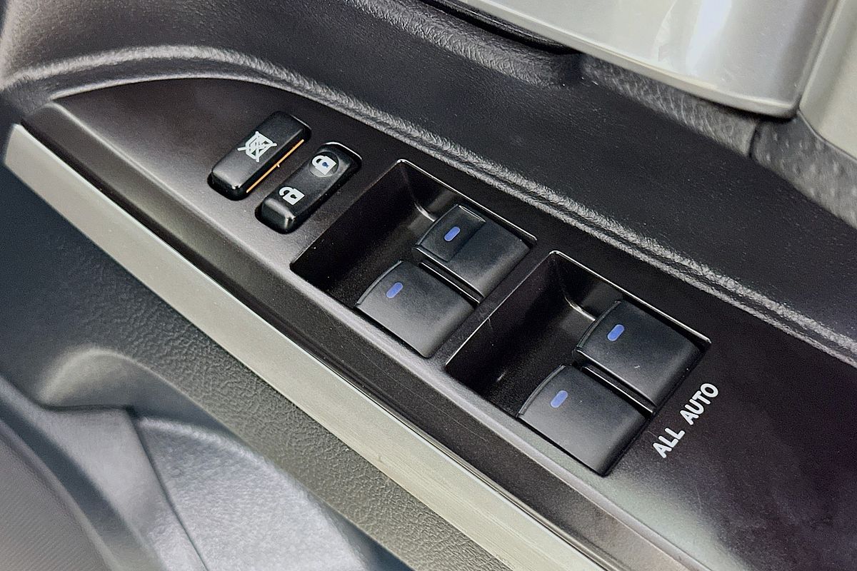 2020 Toyota LANDCRUISER LC200 SAHARA (4x4) VDJ200R