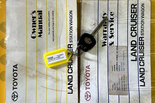 2003 Toyota LANDCRUISER (4x4) HZJ105R