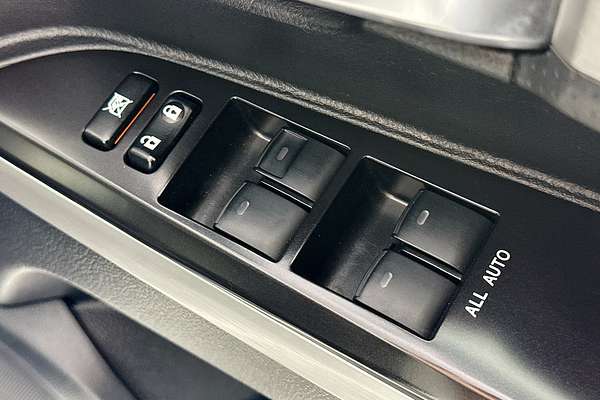 2019 Toyota LANDCRUISER LC200 SAHARA (4x4) VDJ200R