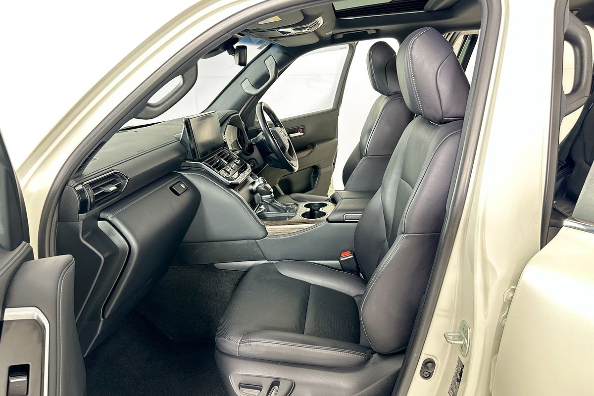 2023 Toyota Landcruiser LC300 VX (4x4) FJA300R