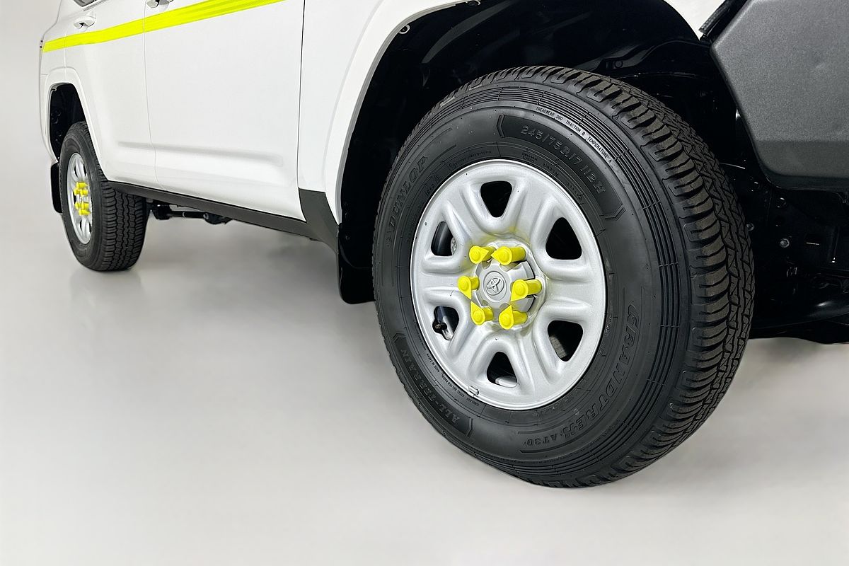 2023 Toyota Landcruiser GX FJA300R