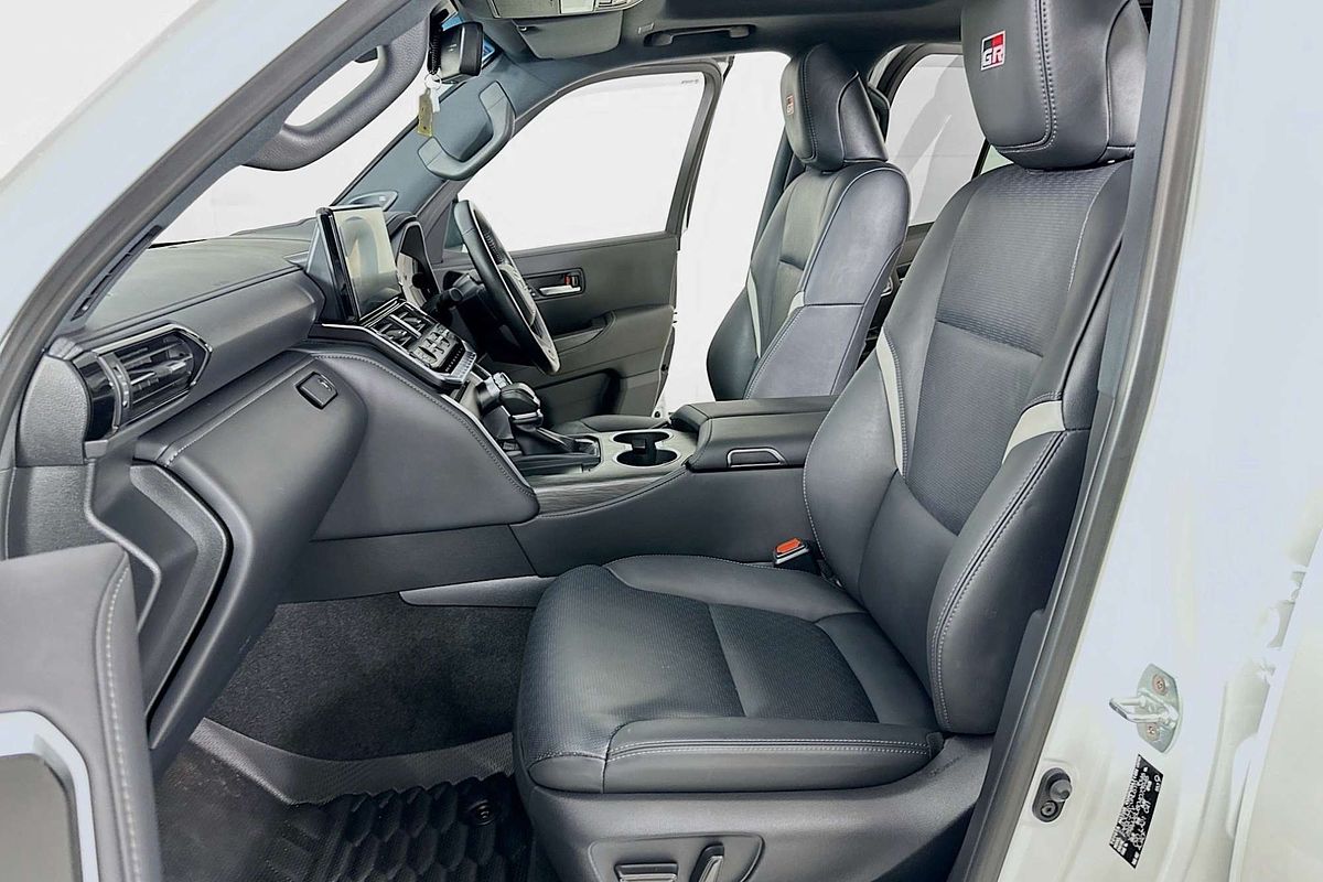 2024 Toyota Landcruiser LC300 GR-S (4x4) FJA300R