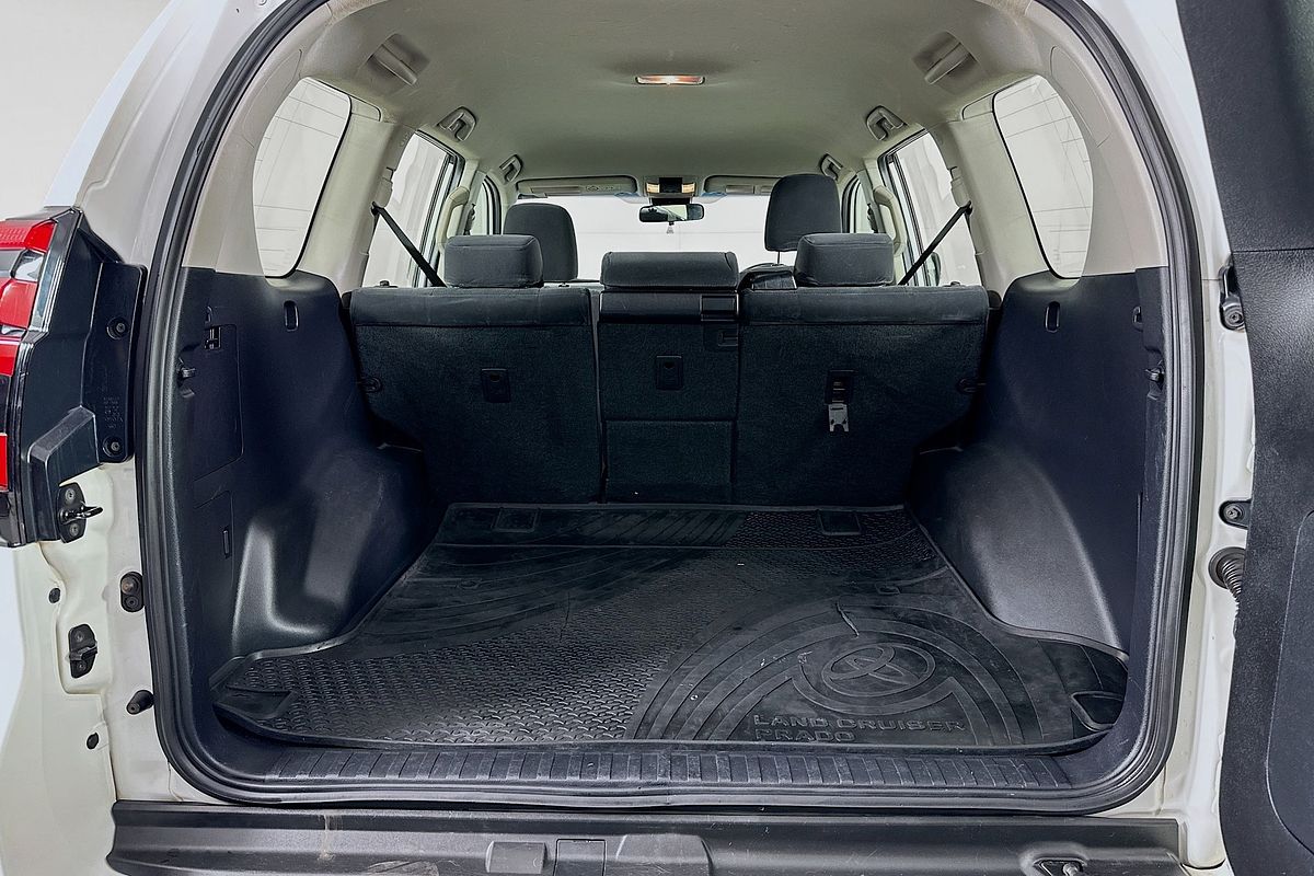 2017 Toyota LANDCRUISER GX GDJ150R